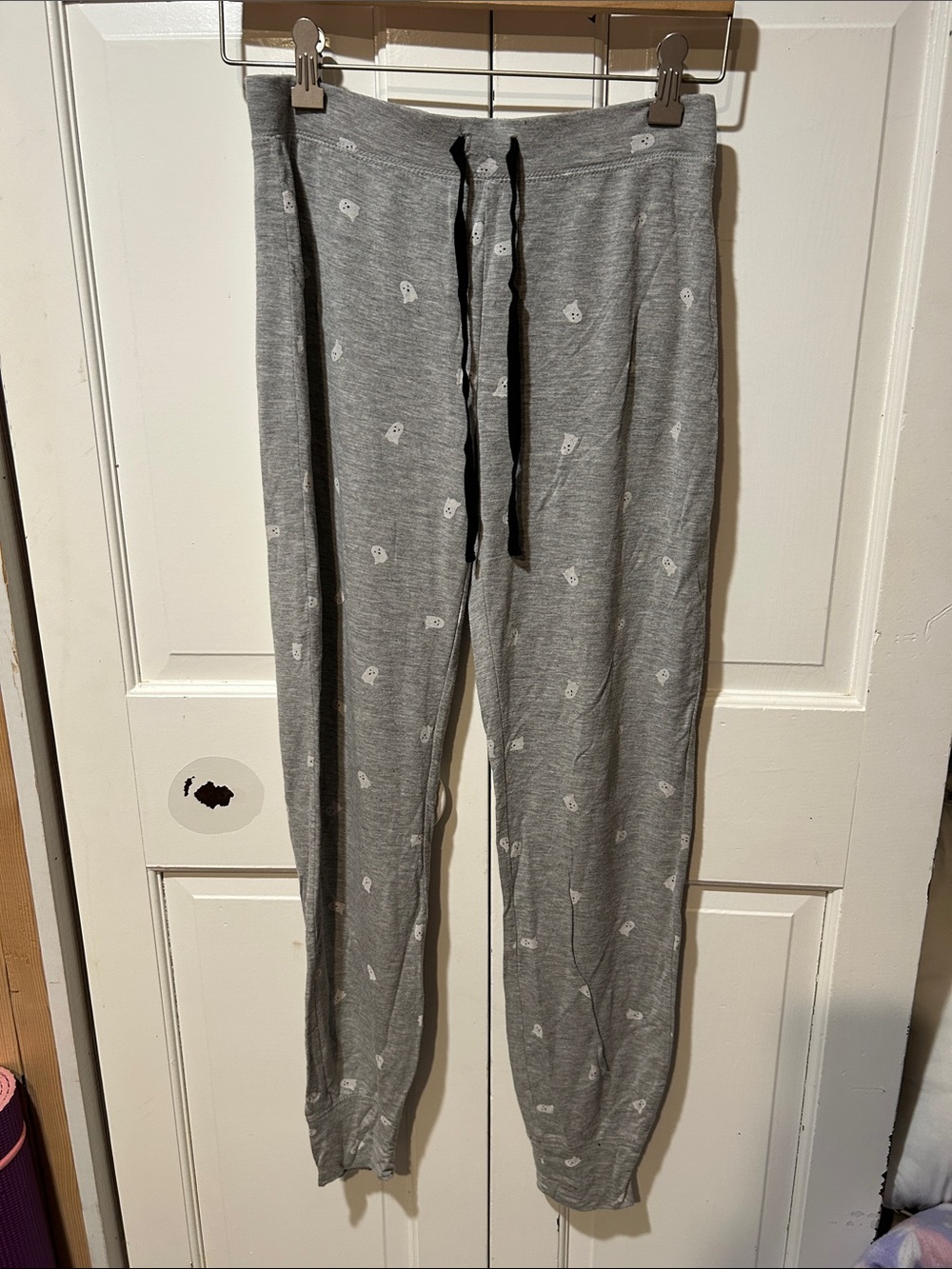 Cynthia Rowley Gray Drawstring Knit Pajama Joggers with White ghost Print